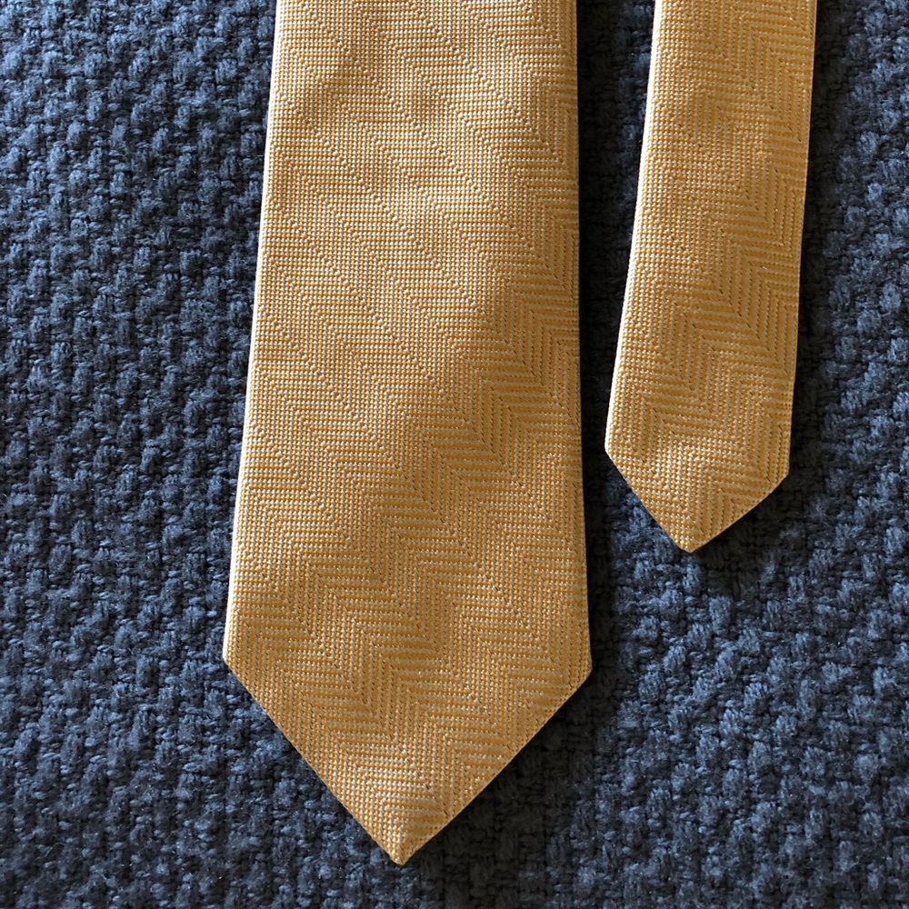 Brooks Brothers Gold and White Herringbone Tie